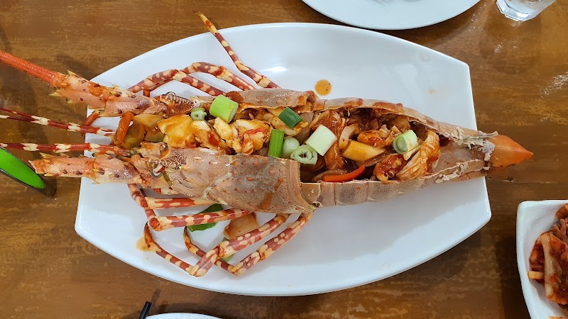 Haeryongwang Seafood Restaurant 해룡왕(海龍王)