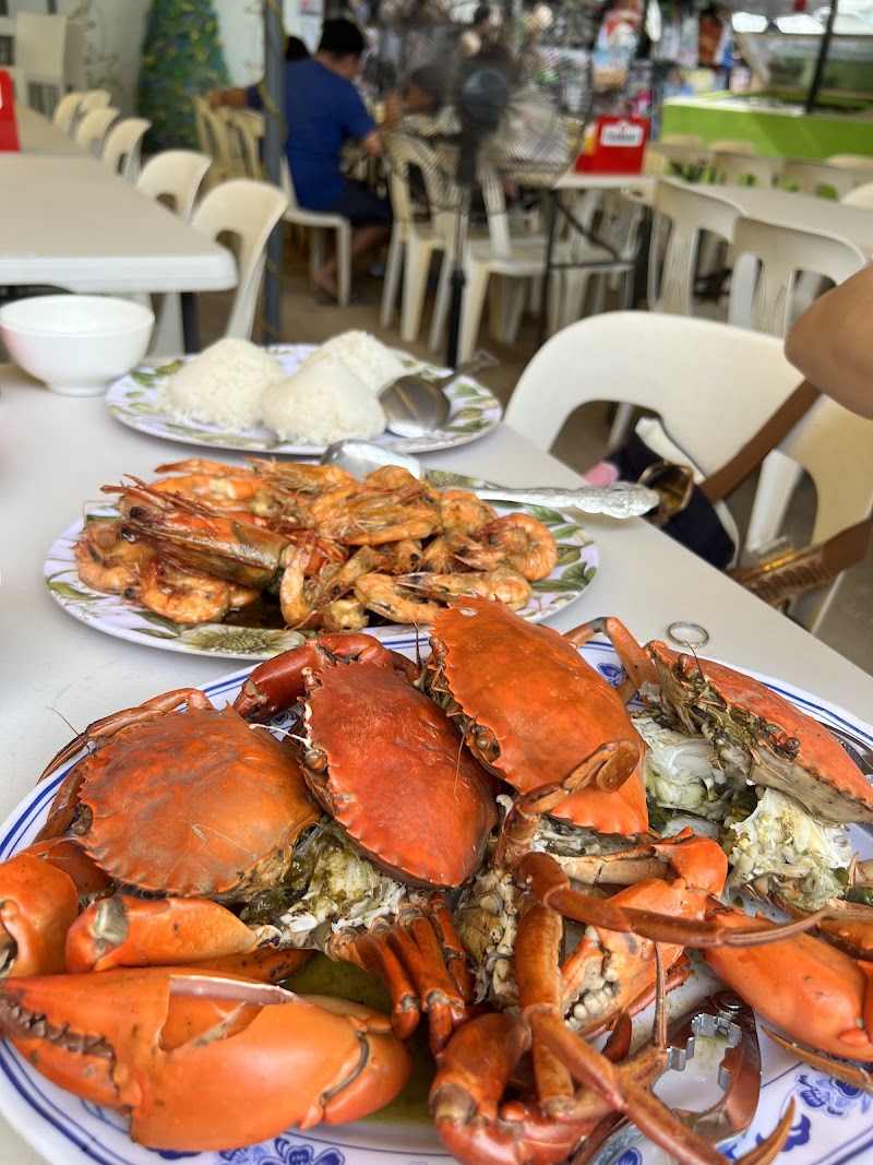 Regine's Seafoods Restaurant (Paluto/Dampa)