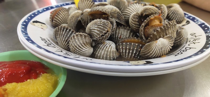Seafood Pak Rejo Pindahan Depan Makam