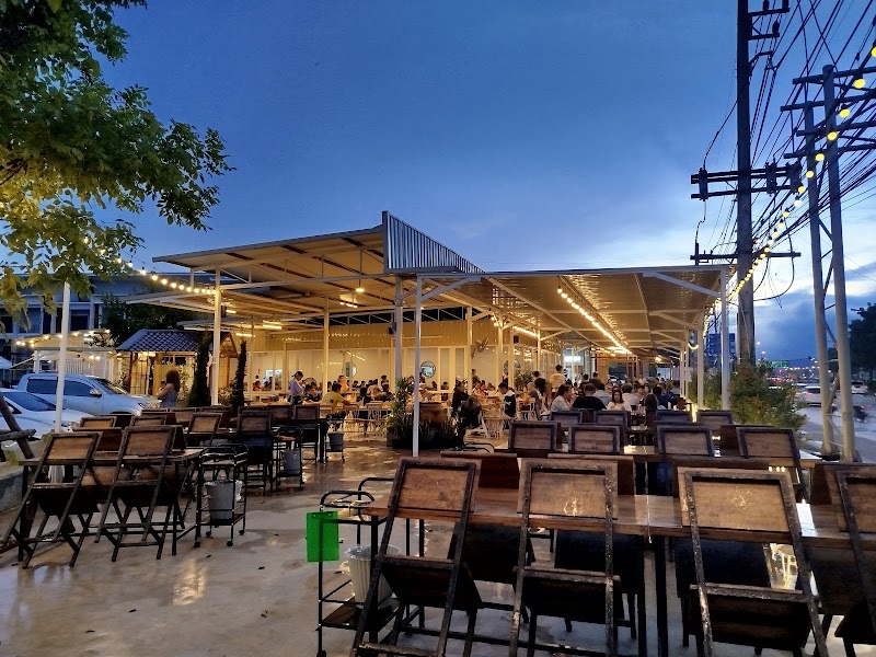 Fresh shrimp & seafood Restaurant