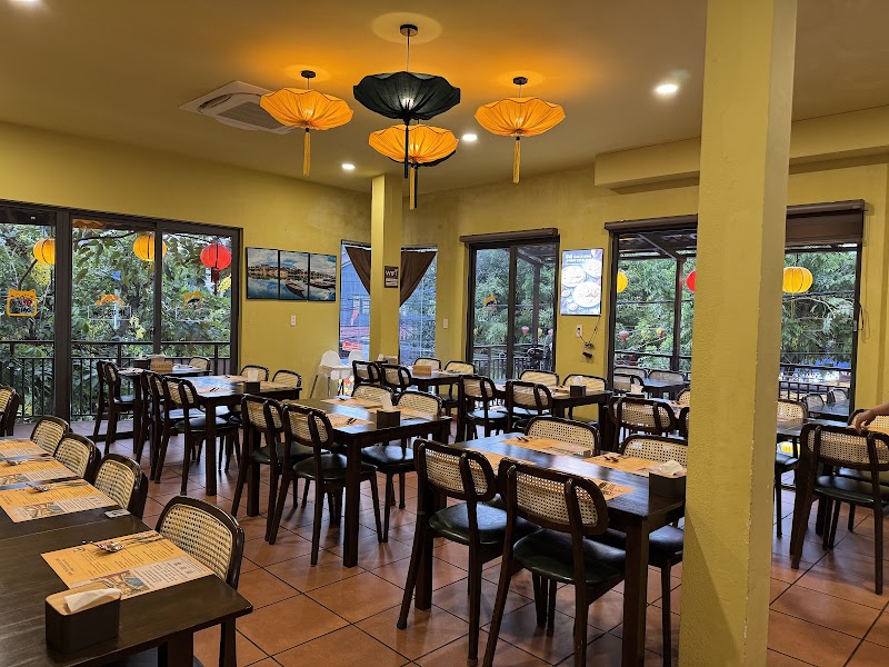 CUA VANG seafood 꾸아방 海鮮餐廳
