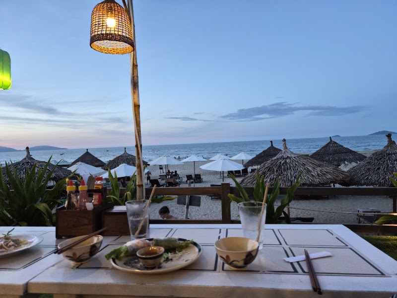 The Beach House & Bar An Bang beach - 호이안 해산물 맛집 - Hoi An Seafood Restaurant & Vietnamese Cuisine