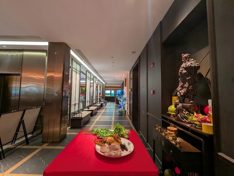 Shanghai Weijing Tang Palace Seafood Restaurant
