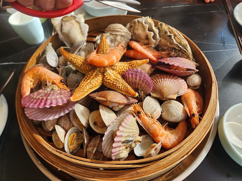 Yi Bay Steam Seafood Aofan Centre Store