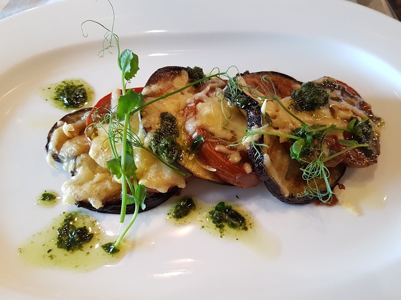 La Perla Fish House