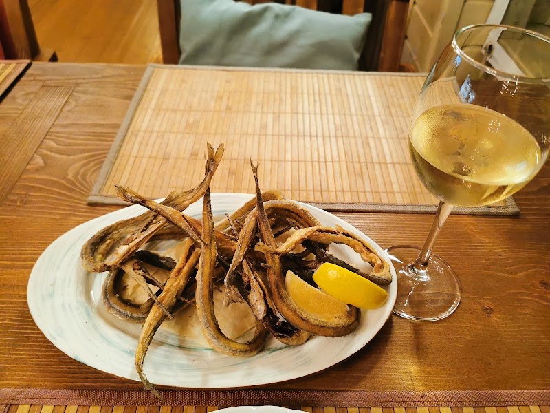 Grand Fish Veranda