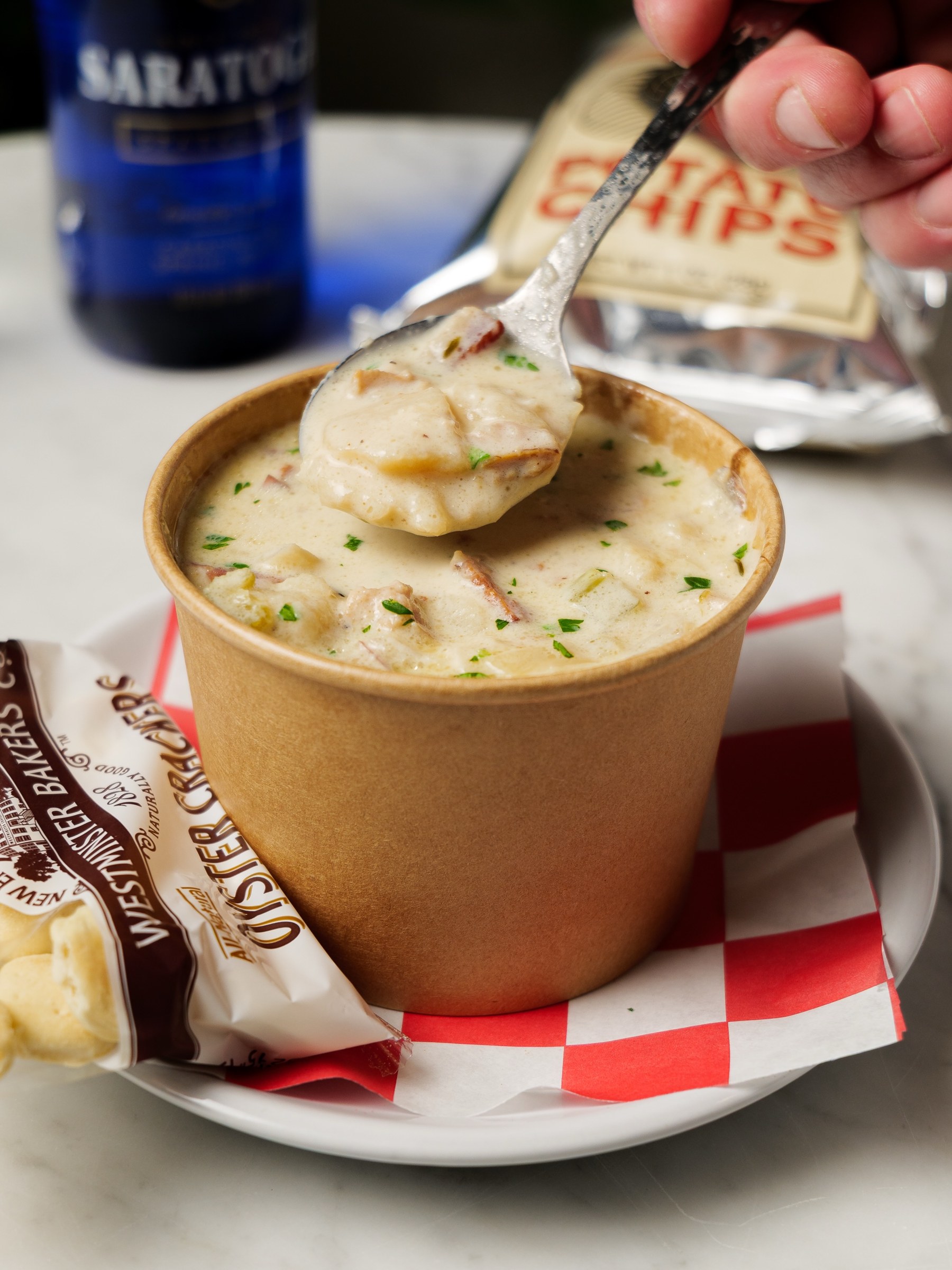 Clam chowder with oyster crackers