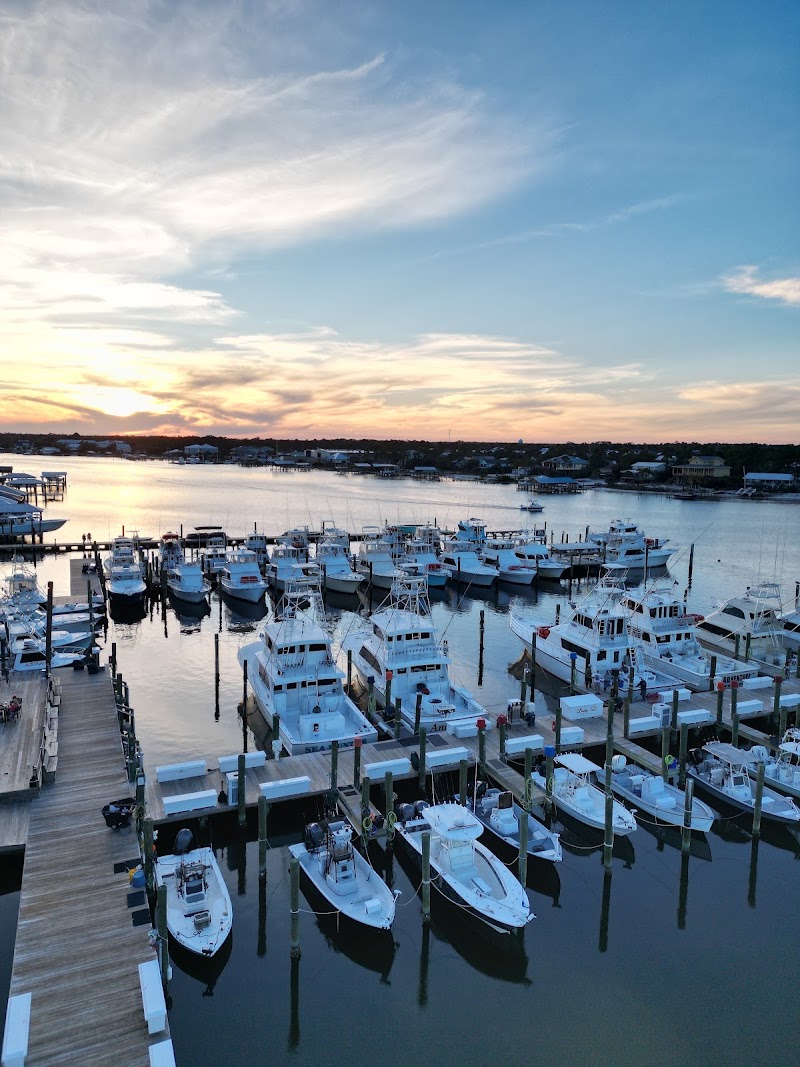 Zeke's Landing and Marina