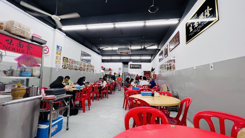 Restoran Makanan Laut Robin (open daily)