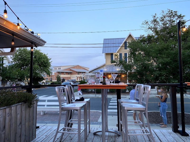 Stingray Sushi Bar + Asian Grill