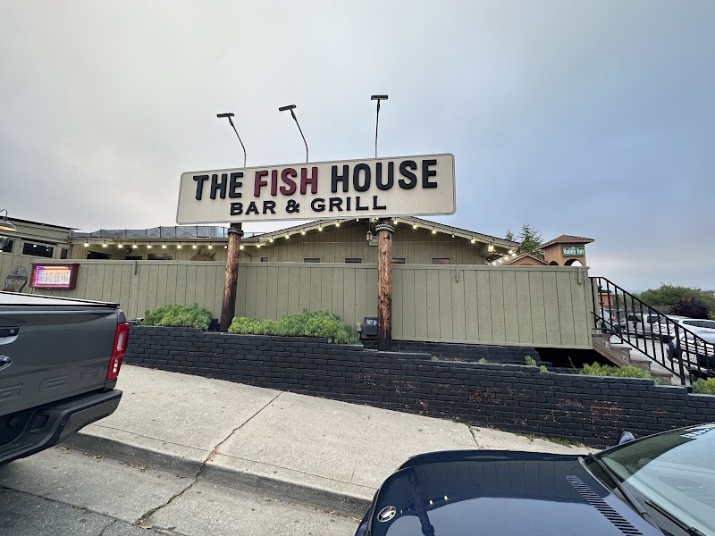 The Fish House - Bar & Grill
