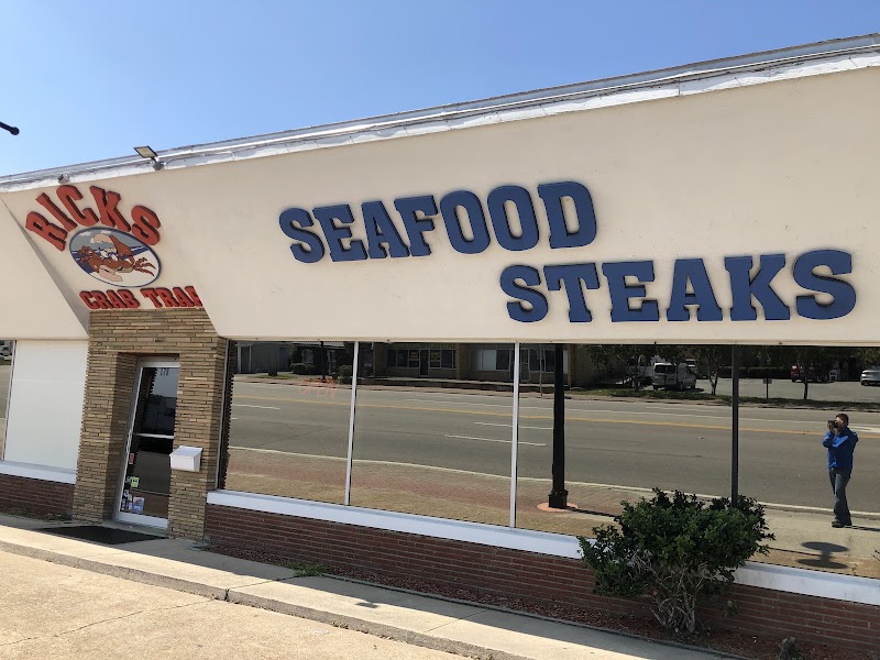 Rick's Seafood & Sports