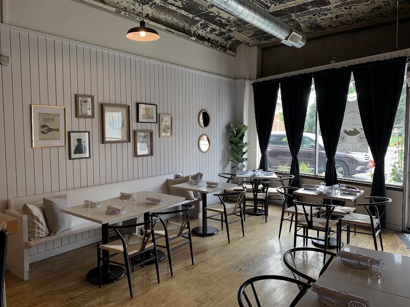 Sly's Seafood & Co.