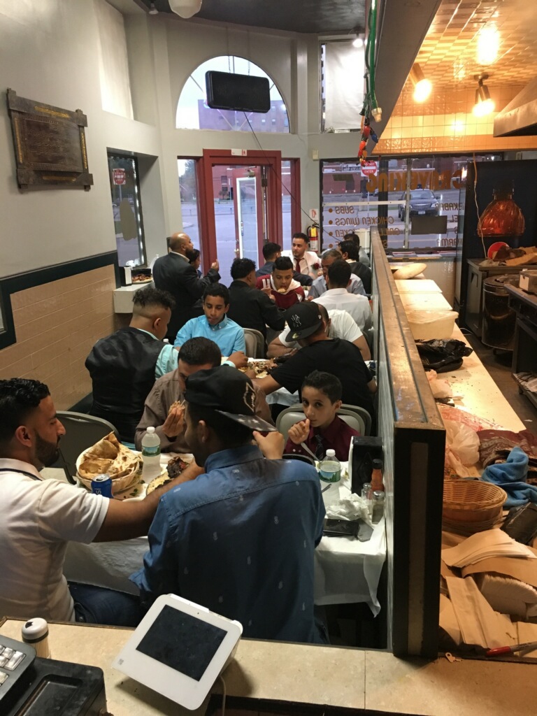 Crave King Mediterranean Food المطعم اليمني