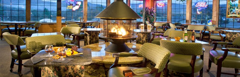 Oakhurst Grill & Whiskey 41 Lounge