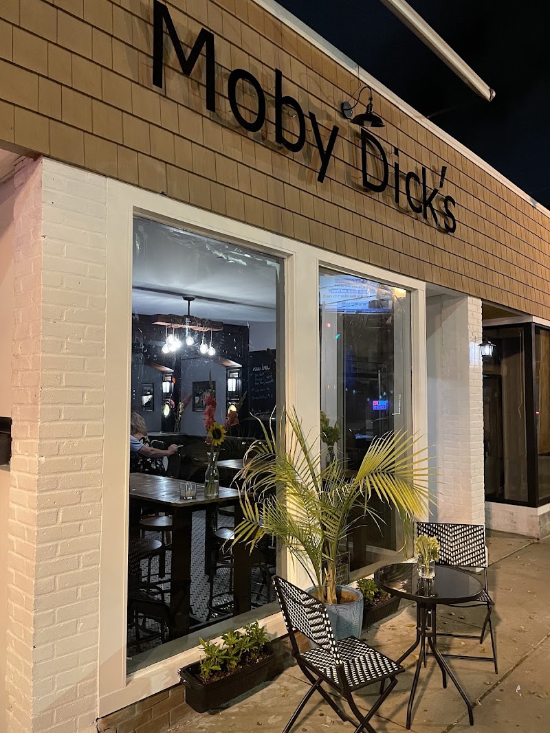 Moby Dick’s Oyster Bar & Grill