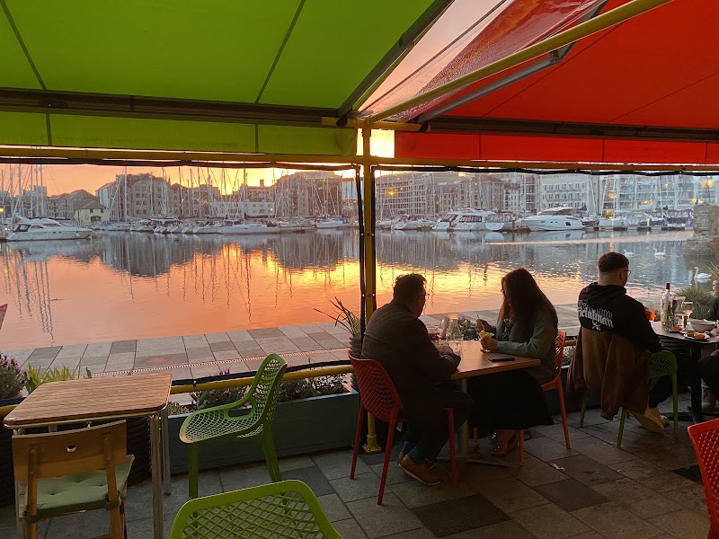 Seafood restaurants in Plymouth