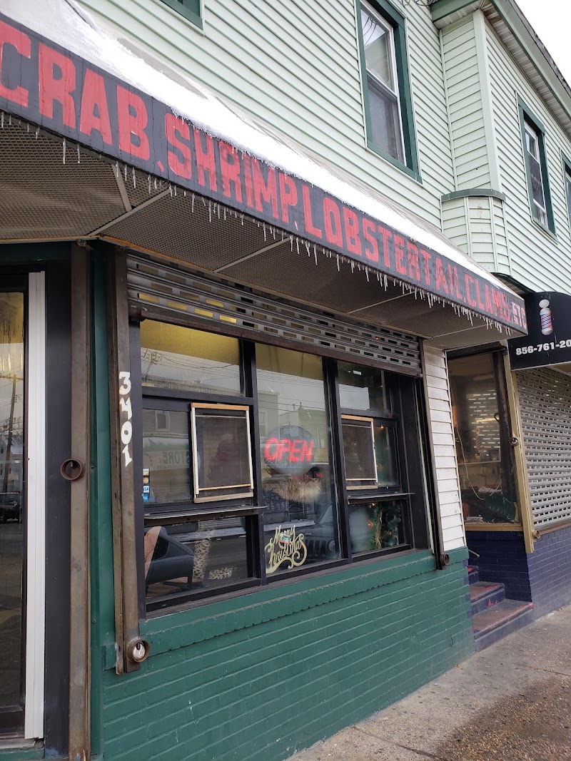 Harvinskins Seafood Market & Cafe
