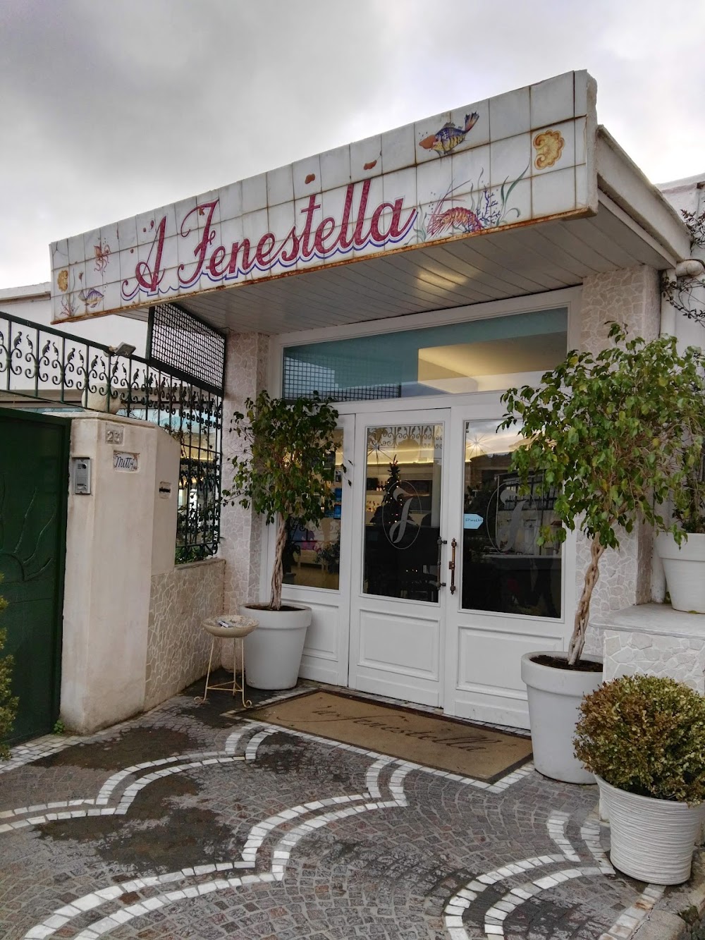 'A Fenestella