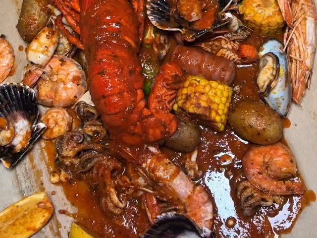 SEA Le Baron — seafood boil for 4