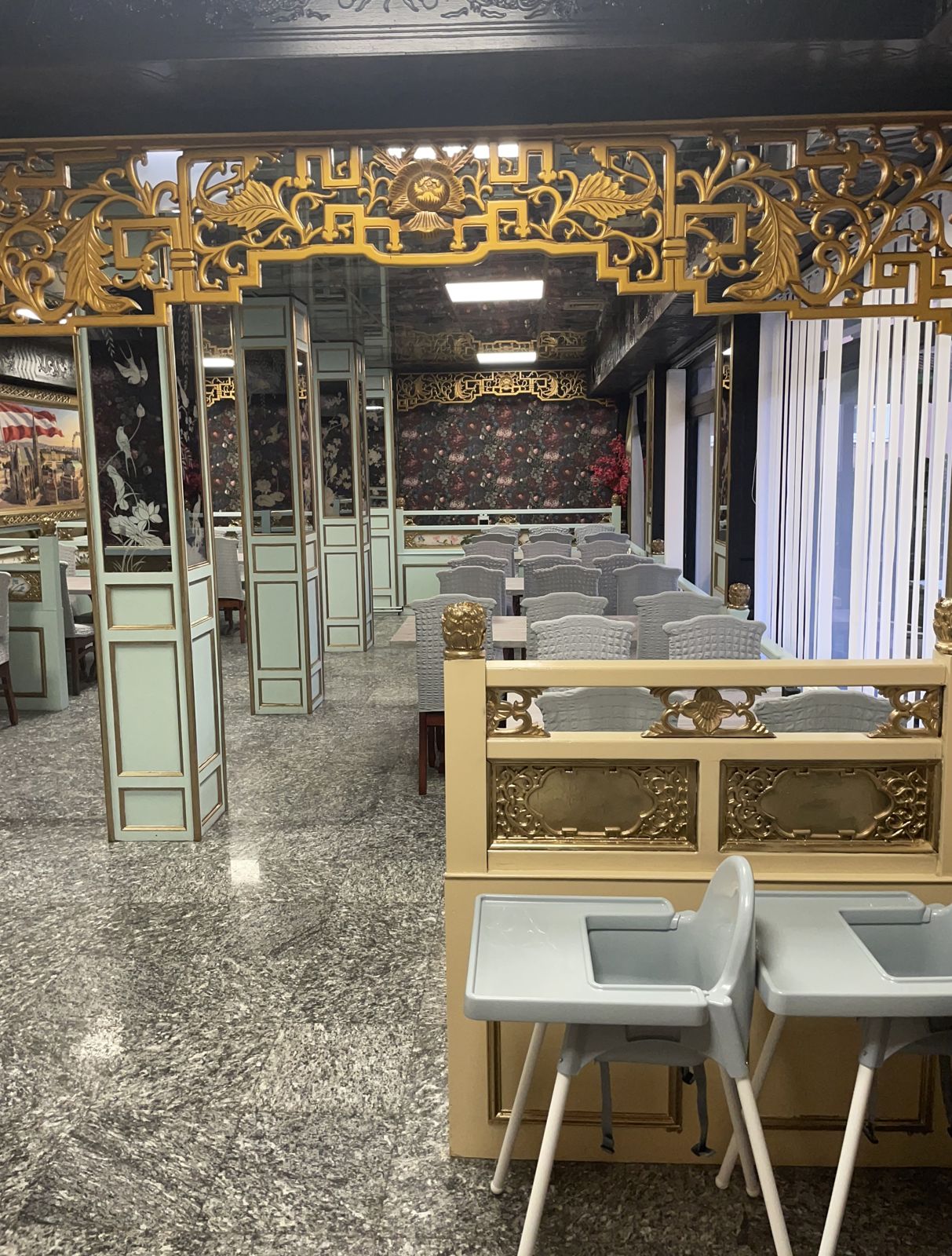 Main dining room and family area with high chairs