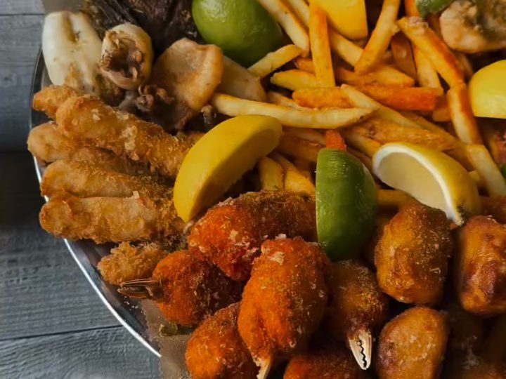 SeaFood Fritti platter (3–4 people)