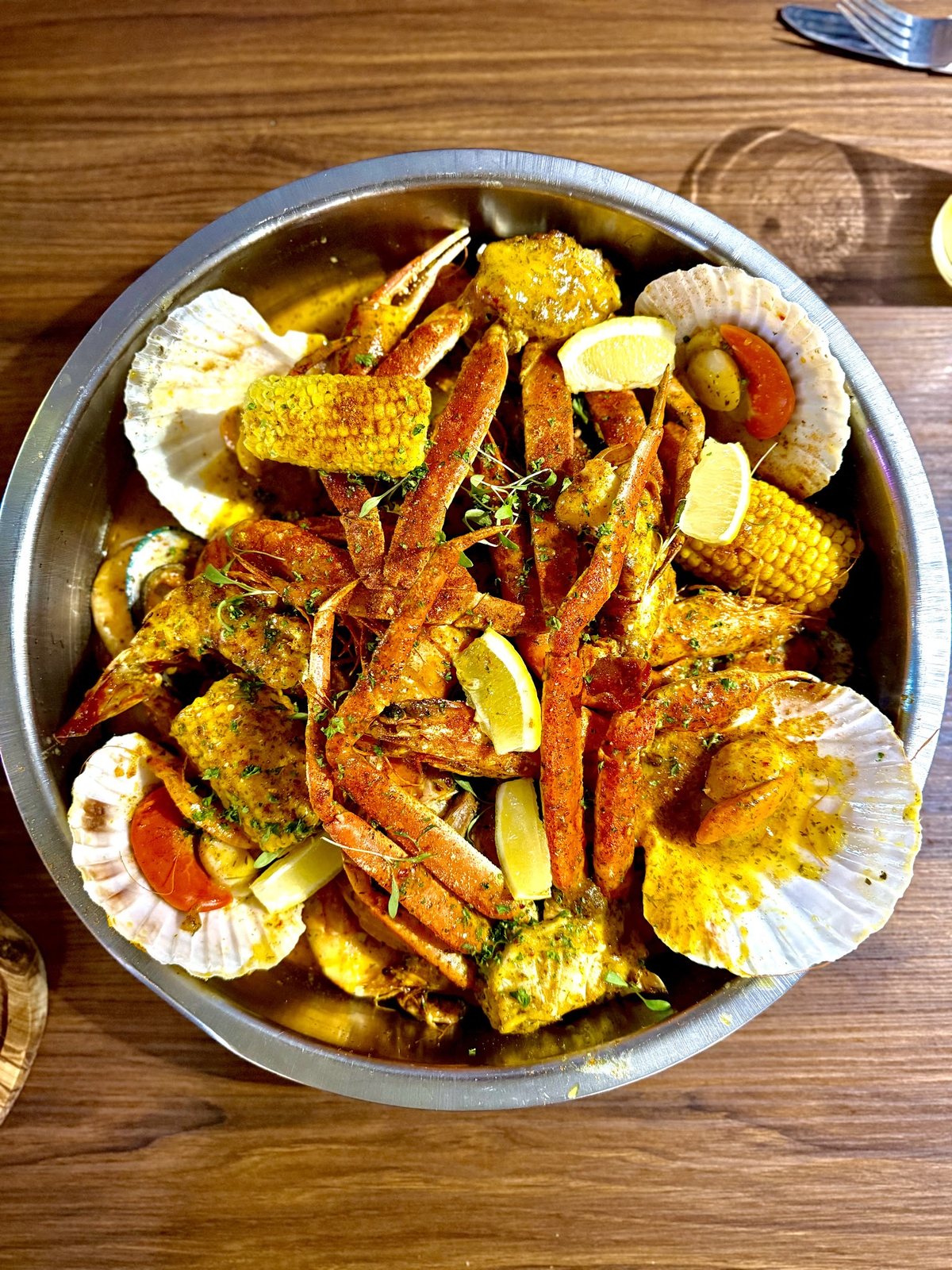 Boil with mussels, snow crab, scallops, corn
