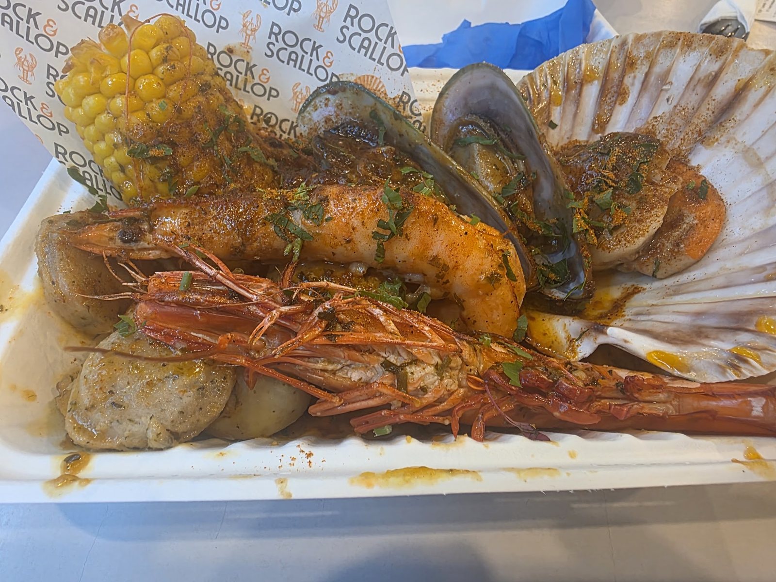 Wild XXXL king prawns and mussels
